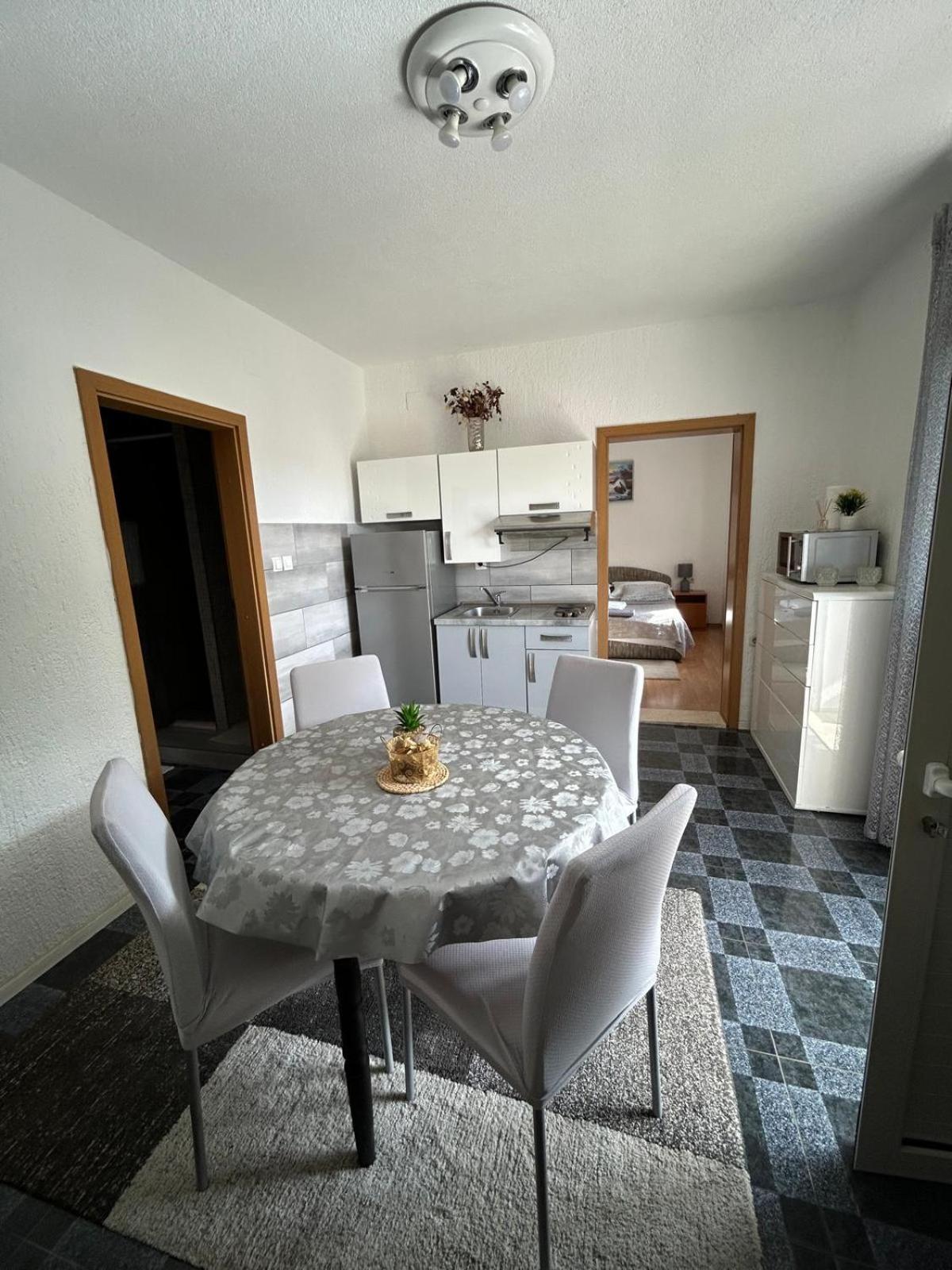Apartment Grgic *