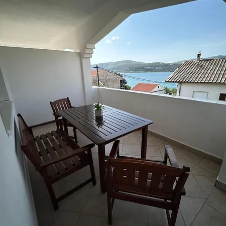 Apartmani Grgic Trogir Exterior photo