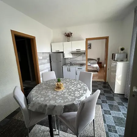 Apartmani Grgic Trogir Exterior photo